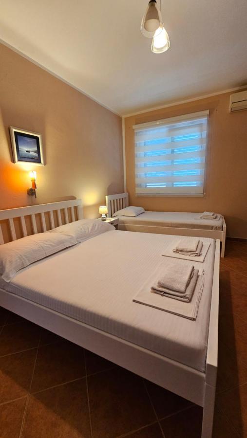 Lav Apartments Herceg Novi Exteriör bild