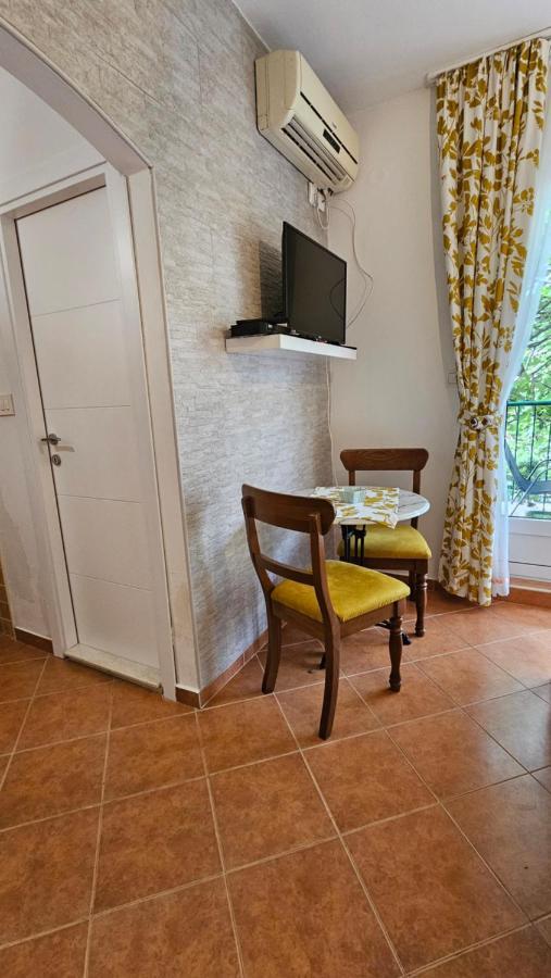 Lav Apartments Herceg Novi Exteriör bild