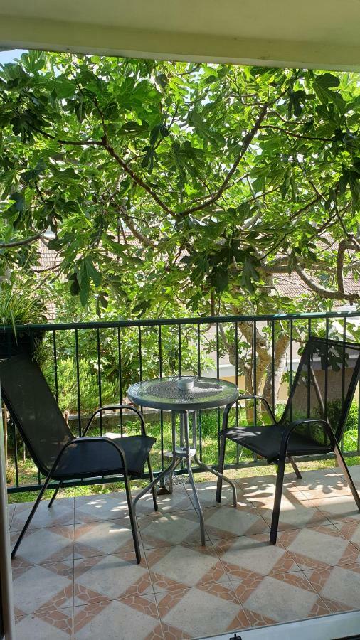 Lav Apartments Herceg Novi Exteriör bild